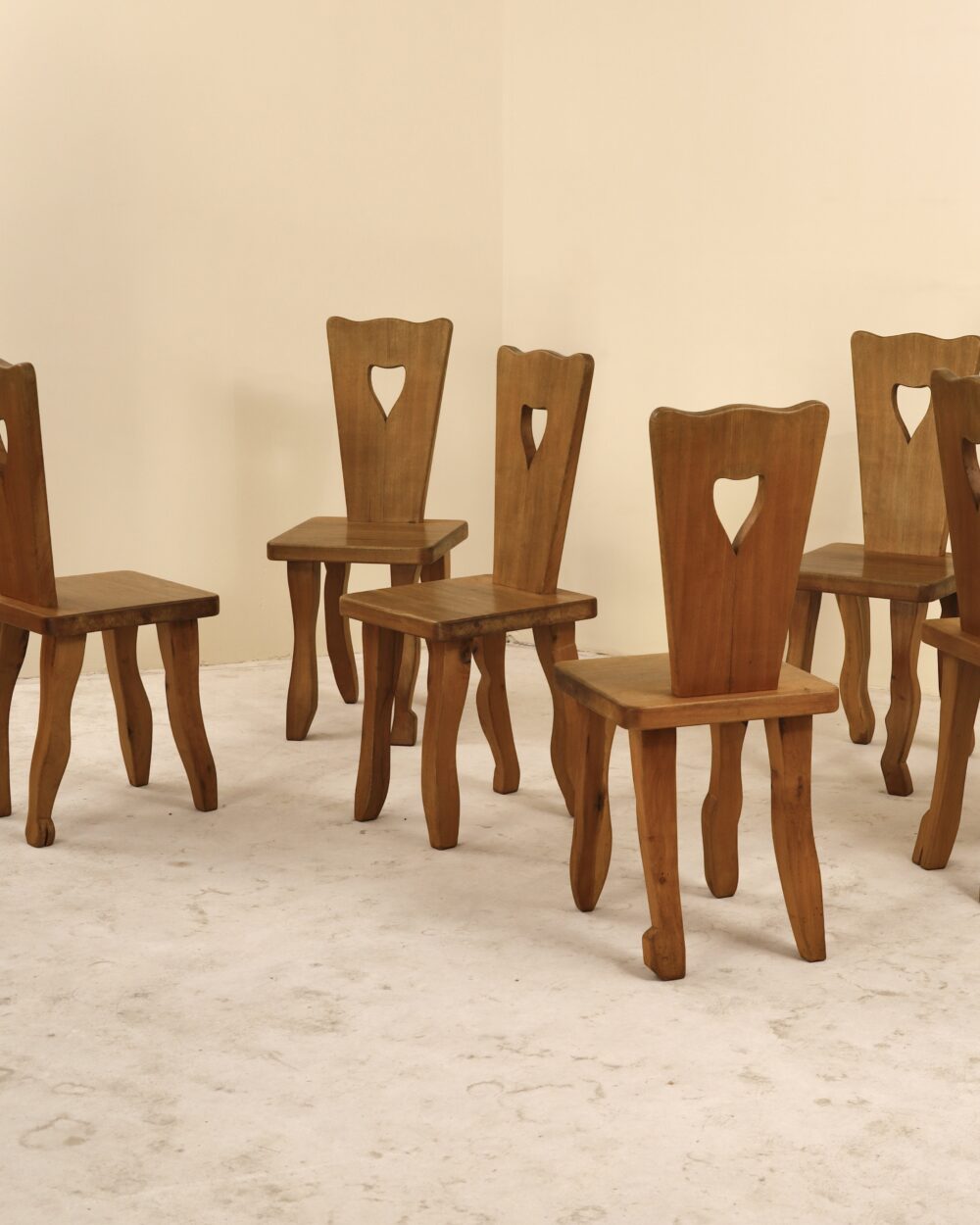 Chaises en noyer massif, France, 1980&rsquo;s