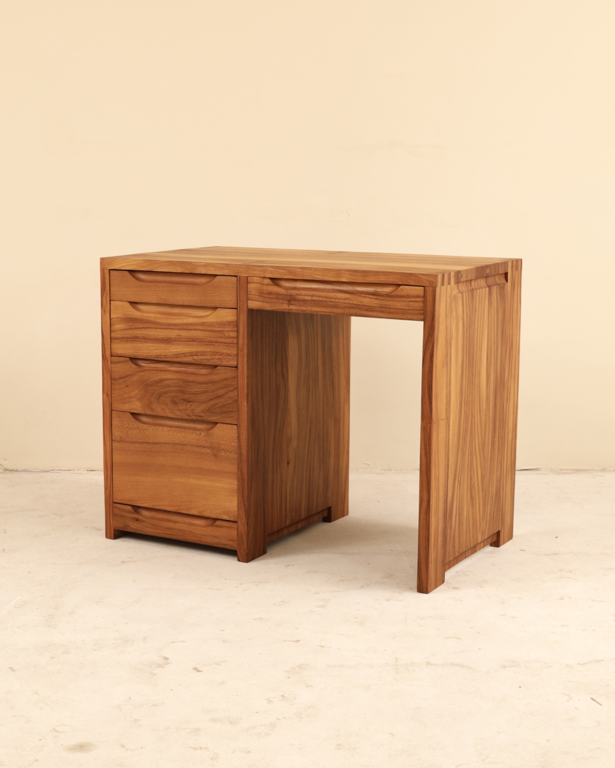 Bureau en orme massif, France, 1990&rsquo;s