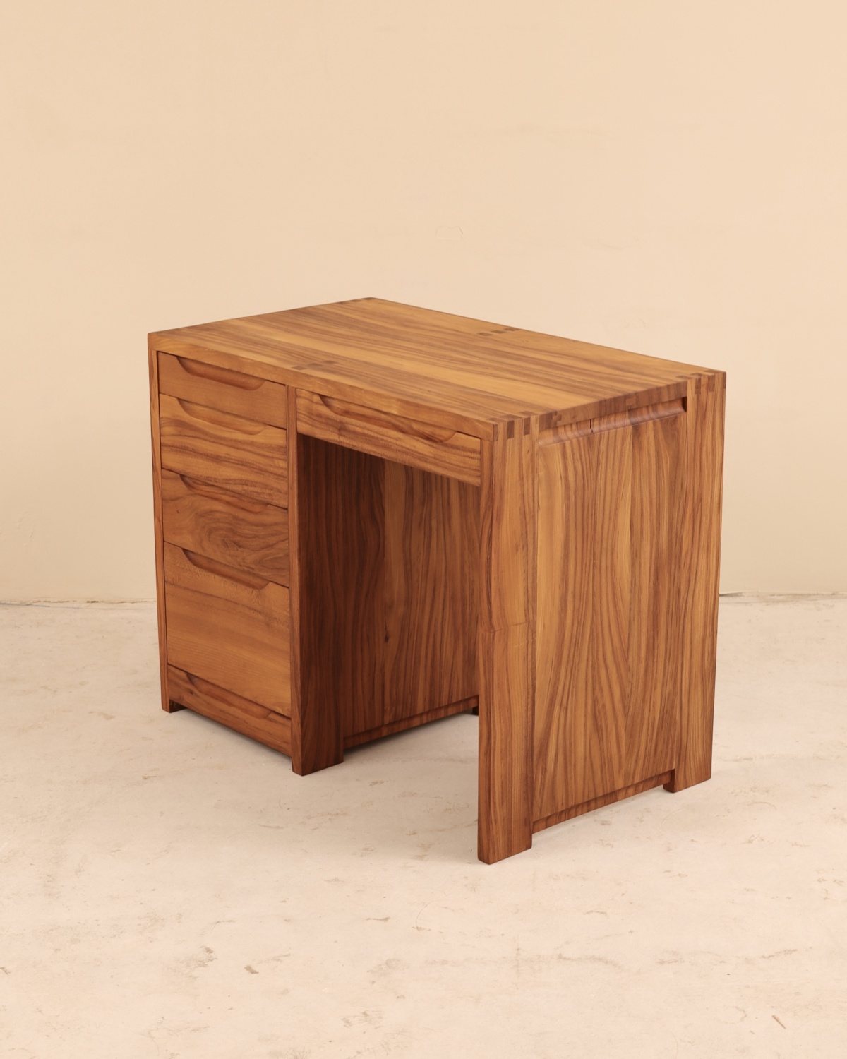Bureau en orme massif, France, 1990&rsquo;s